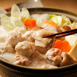 比内地鶏ガラスープで作る水炊き風鍋