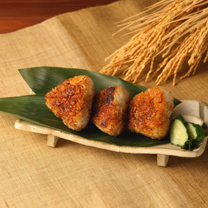 いぶりがっこ風味の焼きおにぎり