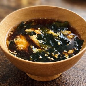 5分で完成！「ふわとろ卵とワカメの即席スープ」