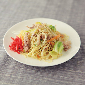 比内地鶏ガラで作る、塩焼きそば